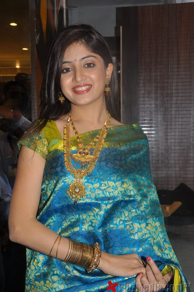 Poonam Kaur Inaugurate CMR Shopping Mall - Gallery | Picture 91198